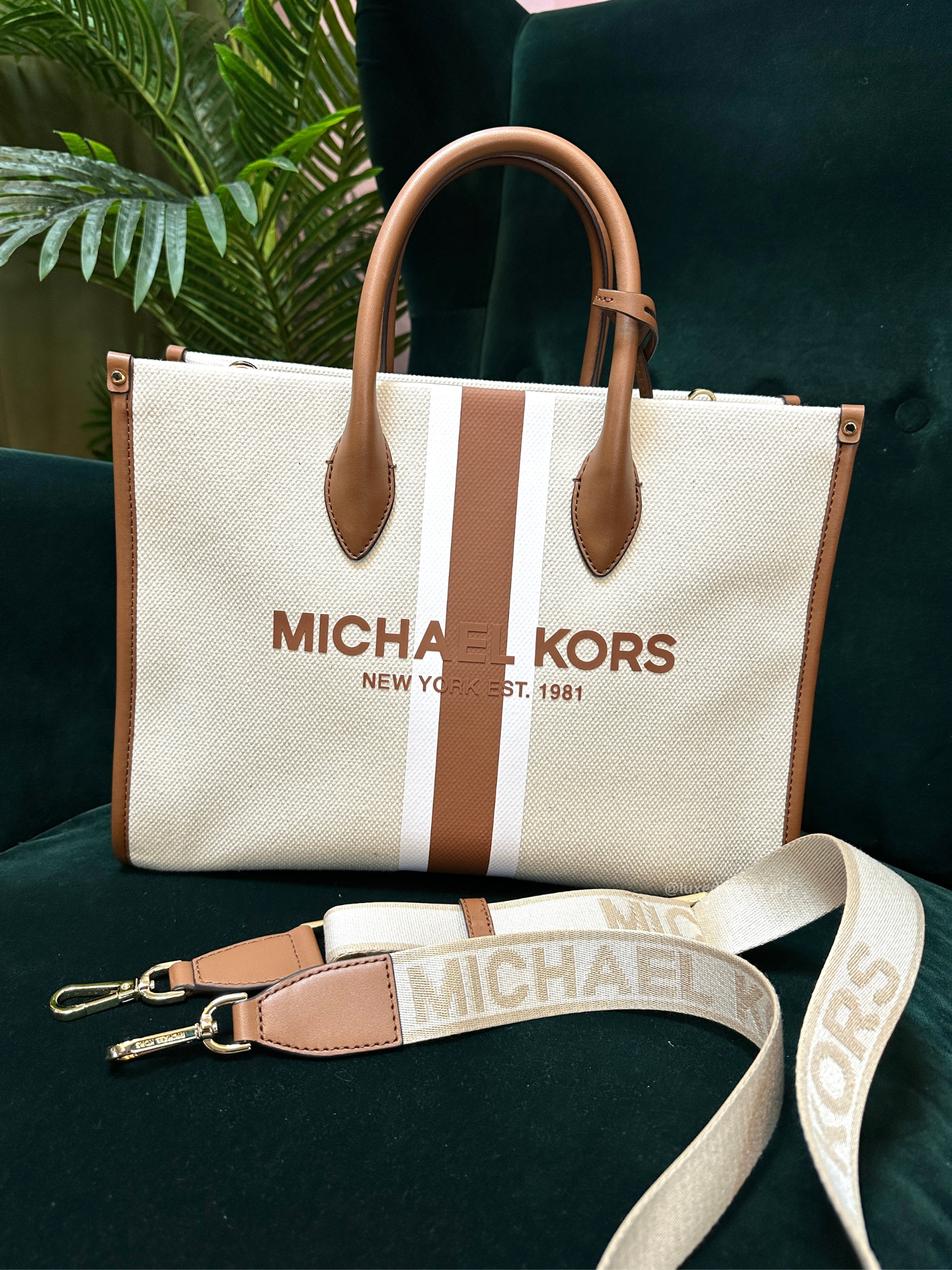MICHAEL KORS Blakely Large Canvas Tote Bag- Natural New w/Tags